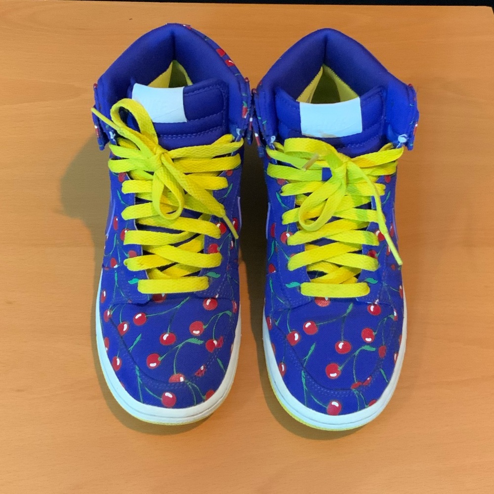 2009 Nike Dunks - image 7